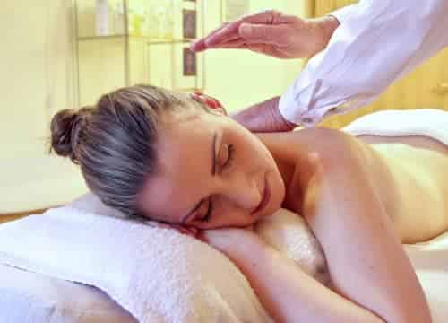 Buche eine Wellness-Massage im Urlaub auf dem Reiterhof Severloh.